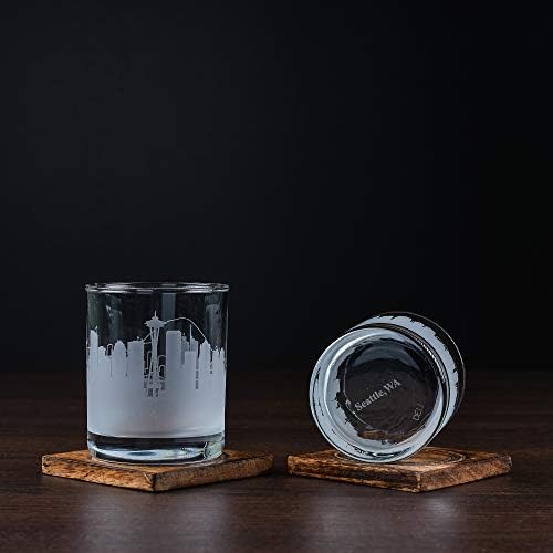 Стоки Greenline, подаръчни чаши за уиски с преследването на Skyline в Сиатъл (комплект от 2) | Старомодна чаша – за любителите