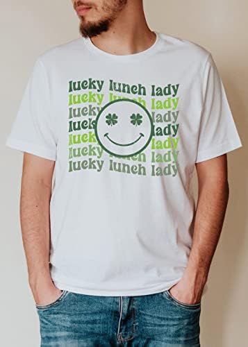Тениска Лъки Lunch Лейди С Смайликом във формата на Ирландски Централи в Деня на Св. Патрик, Тениска Lunch Lady, Тениска Lunch Lady, Подаръци Lunch Lady